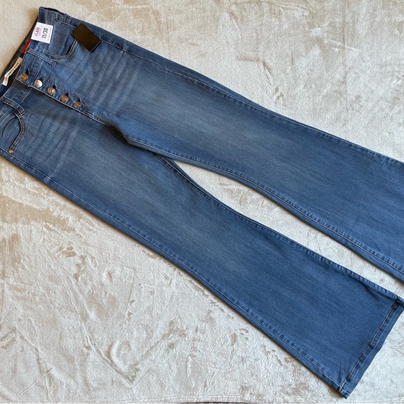 Celebrity Pink High Waist Flare Jeggings Size 11 - Picture 2 of 11